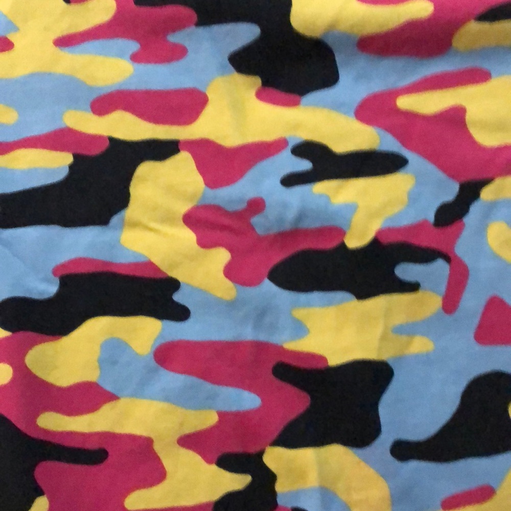 Bright camo athletic-wear top